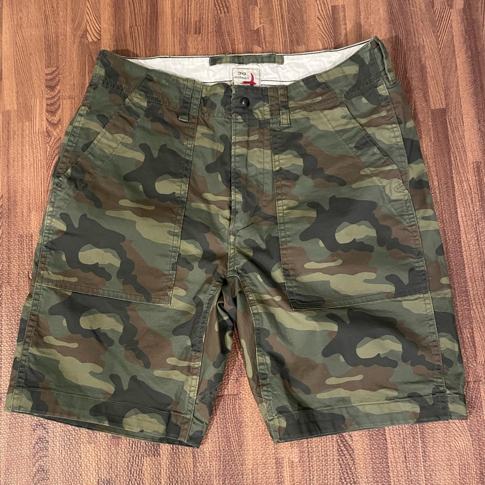 Relwen canvas stretch supply shorts in camo, size 30